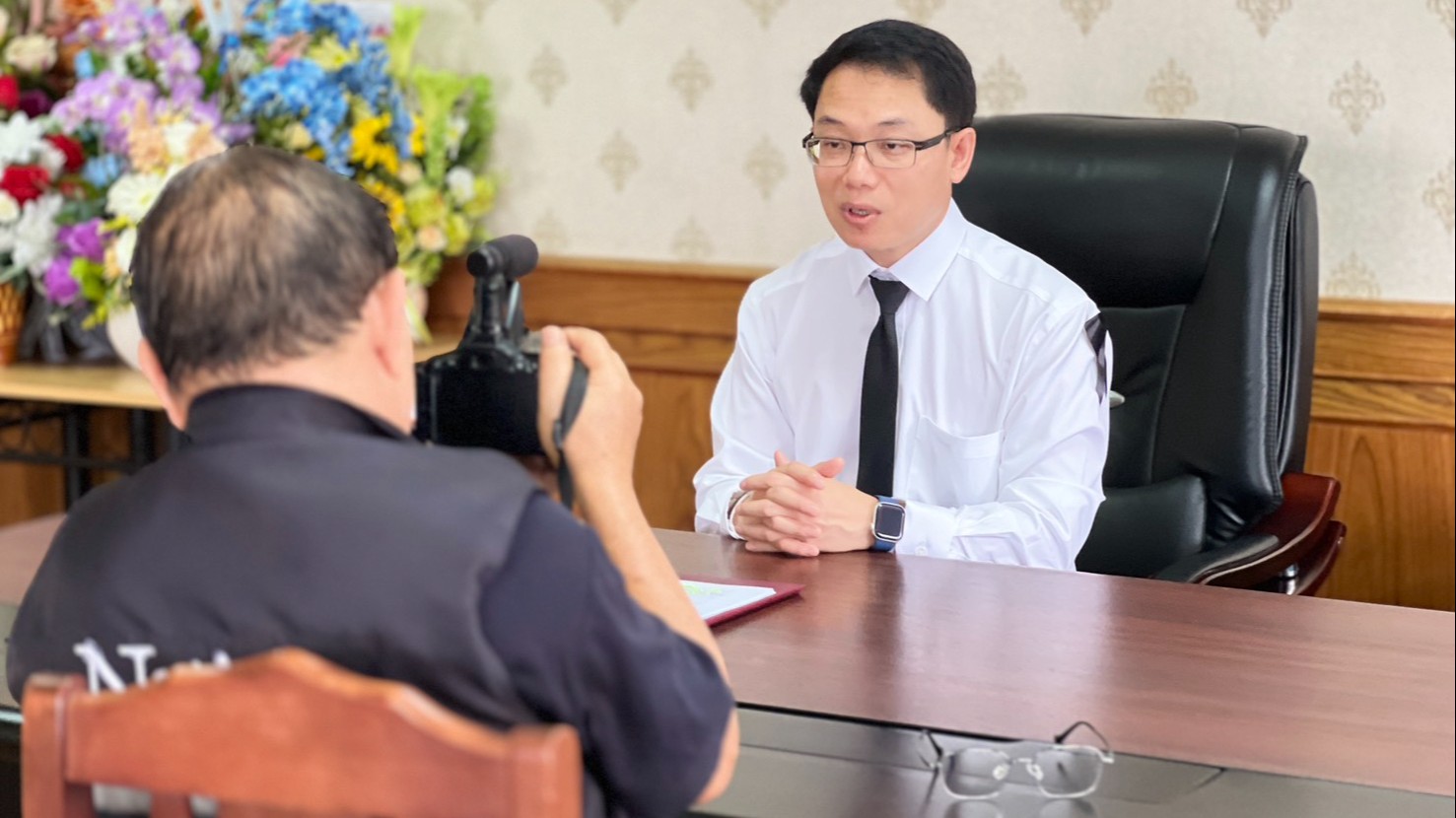 “นายแพทย์สาธารณสุขจังหวัดเลย” ให้สัมภาษณ์ผู้สื่อข่าว เตือนประชาชนให้ระวังโรคไข้หวัดใหญ่