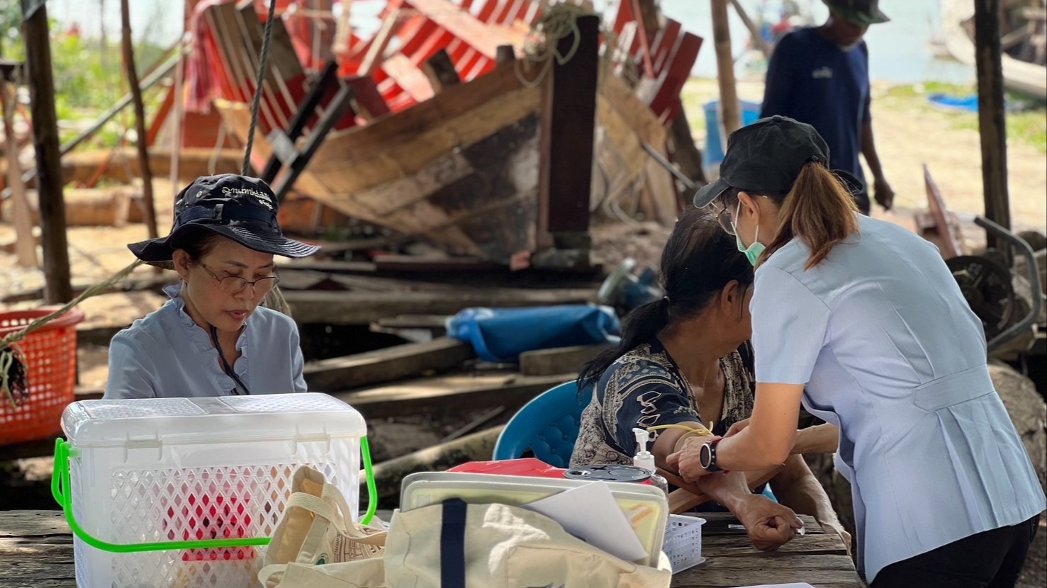โรงพยาบาลตะกั่วป่า : จัดโครงการเฝ้าระวังโรคพิษตะกั่วในกลุ่มประมงพื้นบ้าน ตำบลบางม่วง อำเภอตะกั่วป่า จังหวัดพังงา ปี 2568