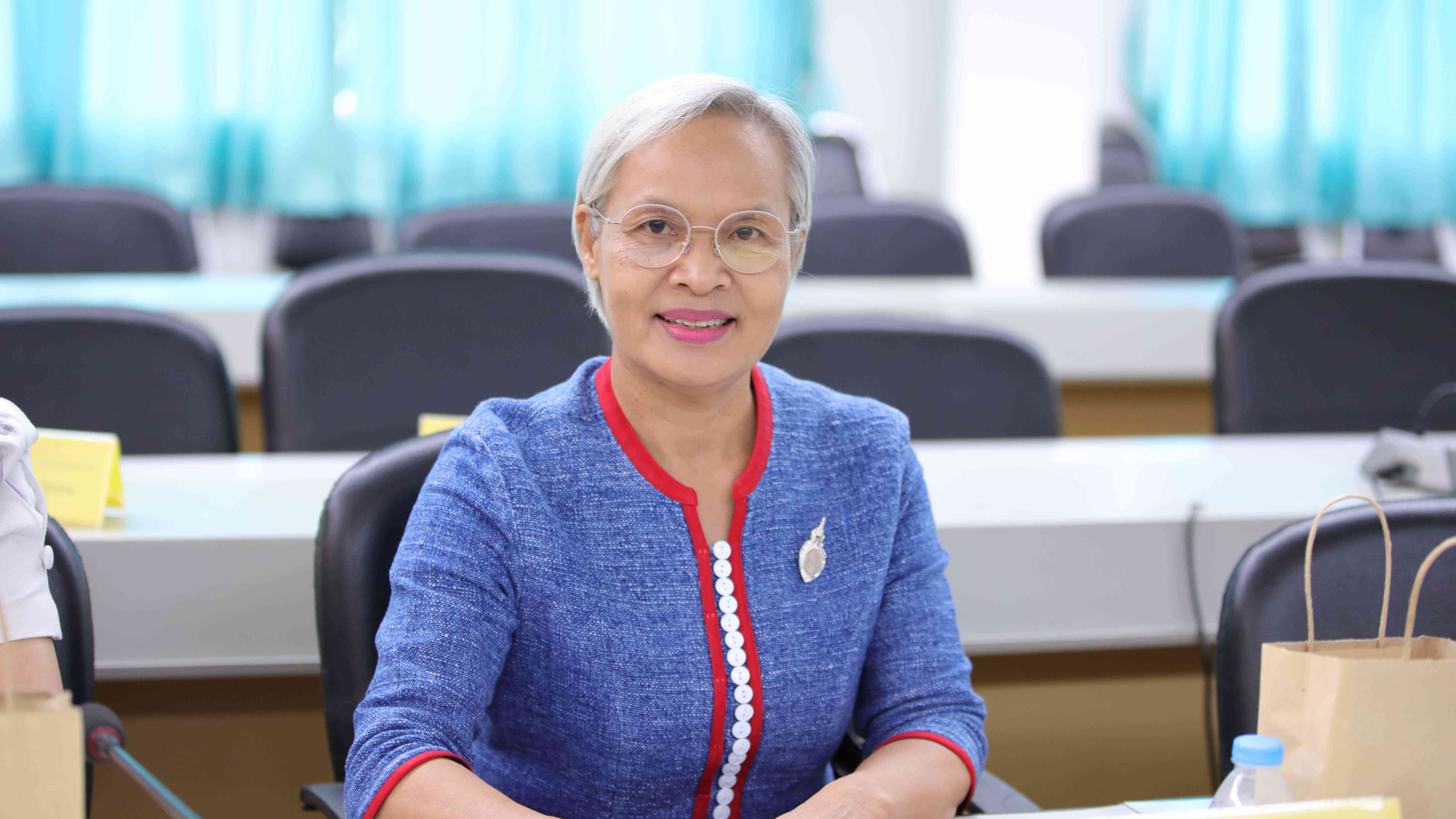 สสจ.สกลนคร “ร่วมประชุมคณะกรรมการขับเคลื่อนการเพิ่มรายได้ ลดรายจ่าย ขยายโอกาส และ...
