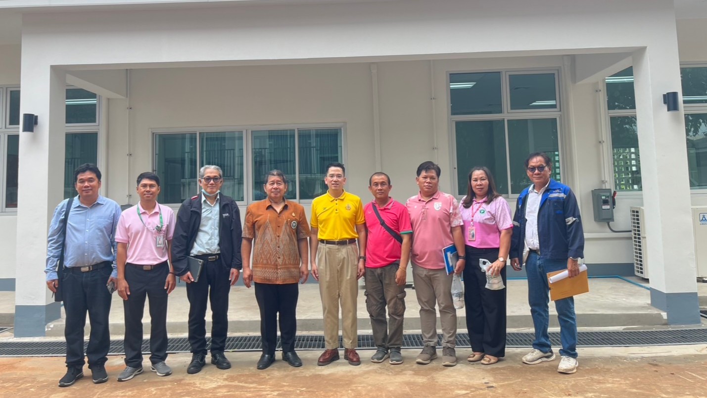 สสจ.หนองคาย ประชุมคณะกรรมการตรวจรับพัสดุงานจ้างก่อสร้างอาคารซักฟอก เป็นอาคาร คสล.1 ชั้น พื้นที่ใช้สอยประมาณ 225 ตารางเมตร (โครงสร้างต้านแผ่นดินไหว)