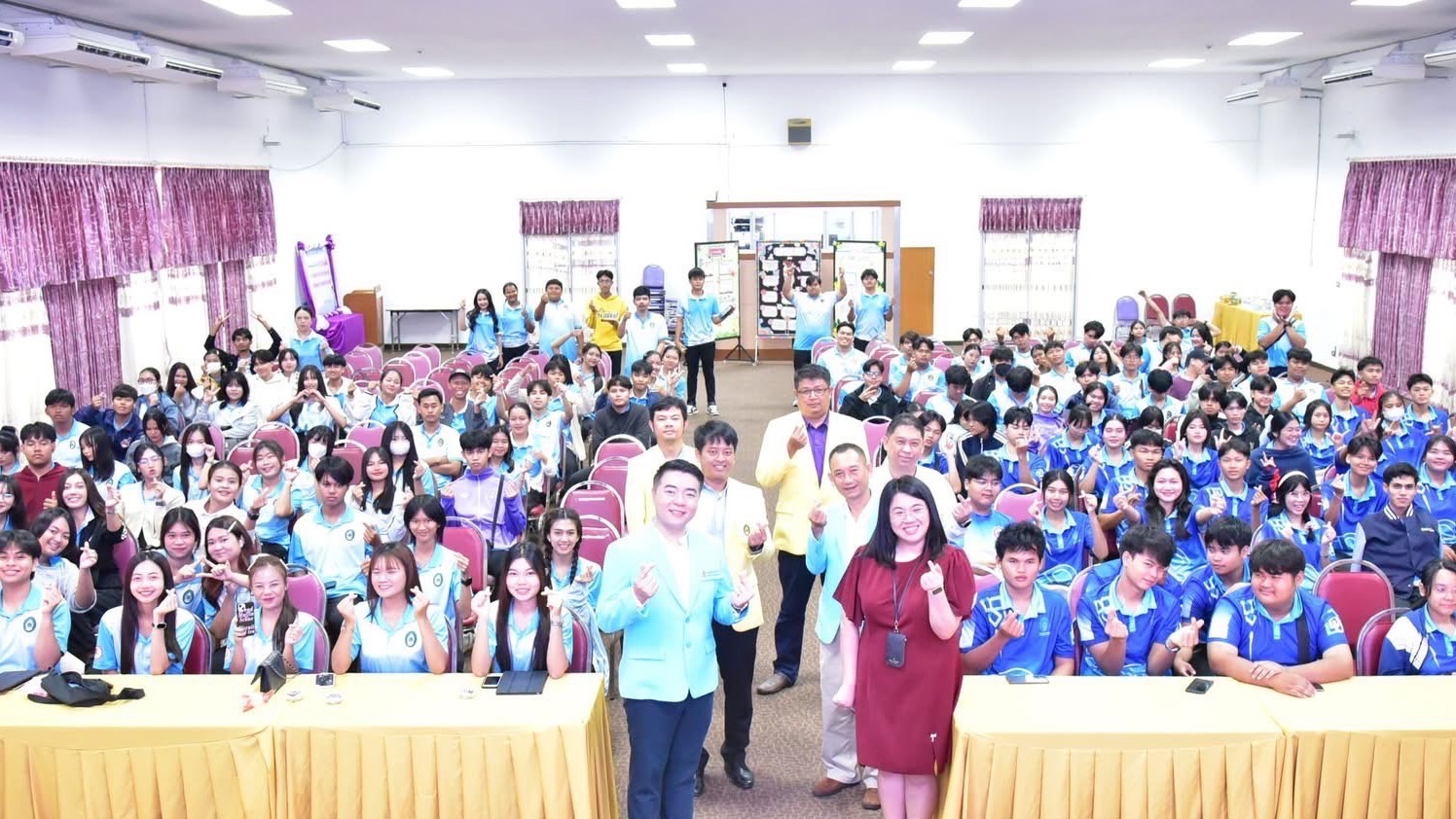 กลุ่มงานจิตเวชและยาเสพติด รพ.บุรีรัมย์ ร่วมอบรมเยาวชนเพื่อป้องกัน และแก้ไขปัญหายาเสพติด ปัญหาการตั้งครรภ์ก่อนวัยอันควร  และโรคติดต่อทางเพศสัมพันธ์