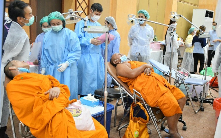 หน่วยแพทย์เคลื่อนที่เชิงรุกดูแลสุขภาพพระสงฆ์ทั่วไทย