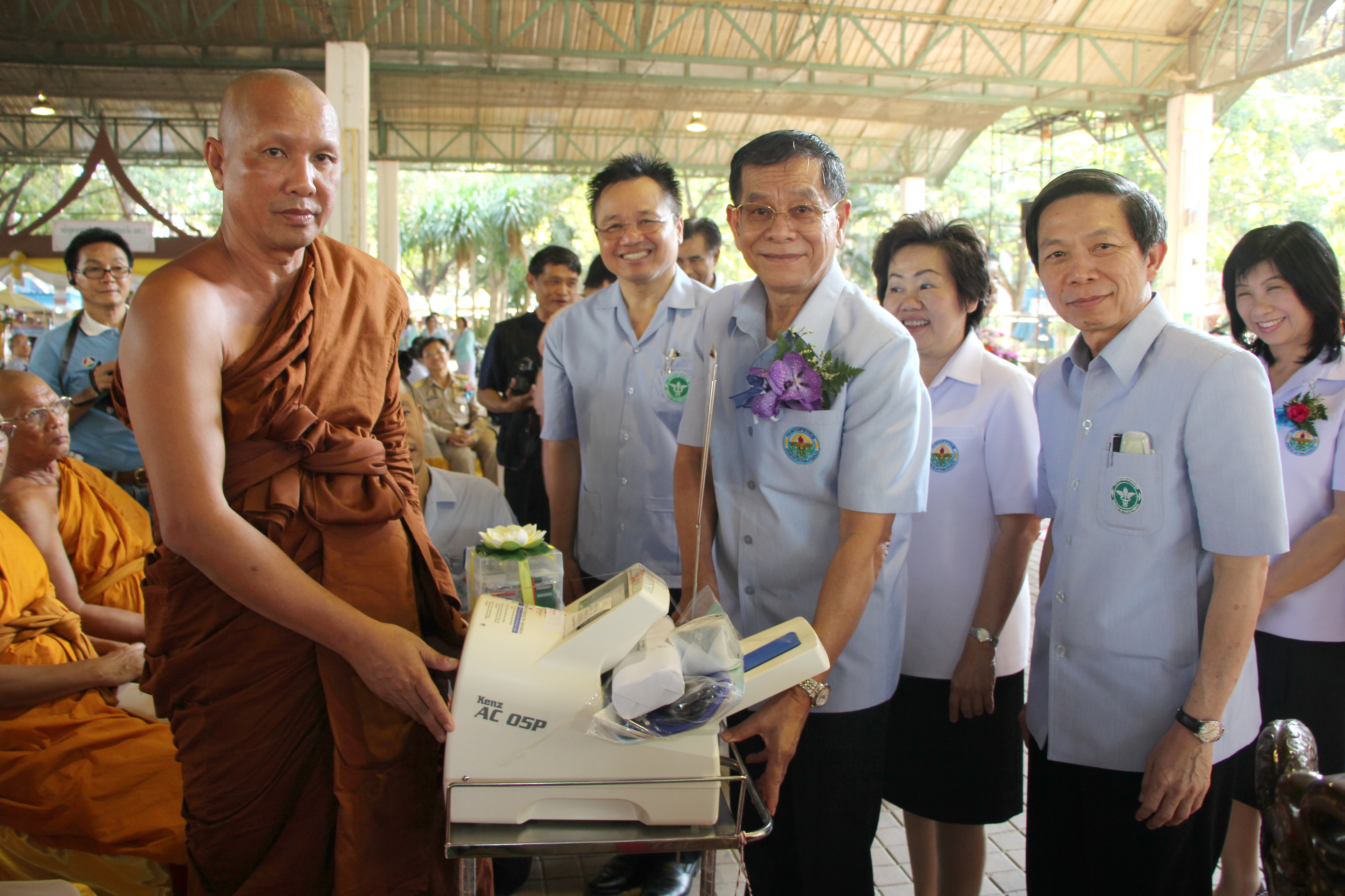 ตรวจสุขภาพพระสงฆ์-สามเณร