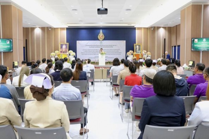 สมาชิกแม่บ้านสาธารณสุข สาขาจังหวัดเชียงราย ร่วมพิธีเปิดโครงการศัลยกรรมตกแต่งแก้ไ...