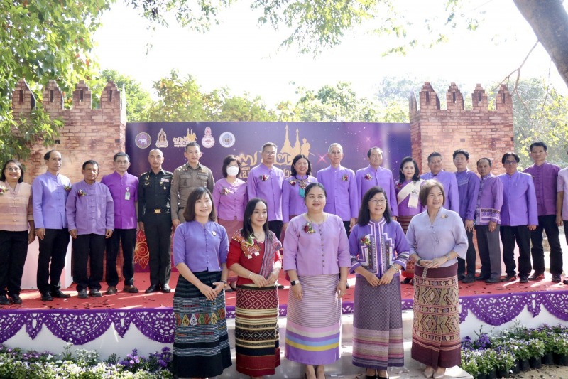 สสจ.เชียงราย ร่วมพิธีเปิดงานวัฒนธรรมสร้างบ้านแปงเวียง พญามังรายหลวง 762 ปี เมืองเชียงราย